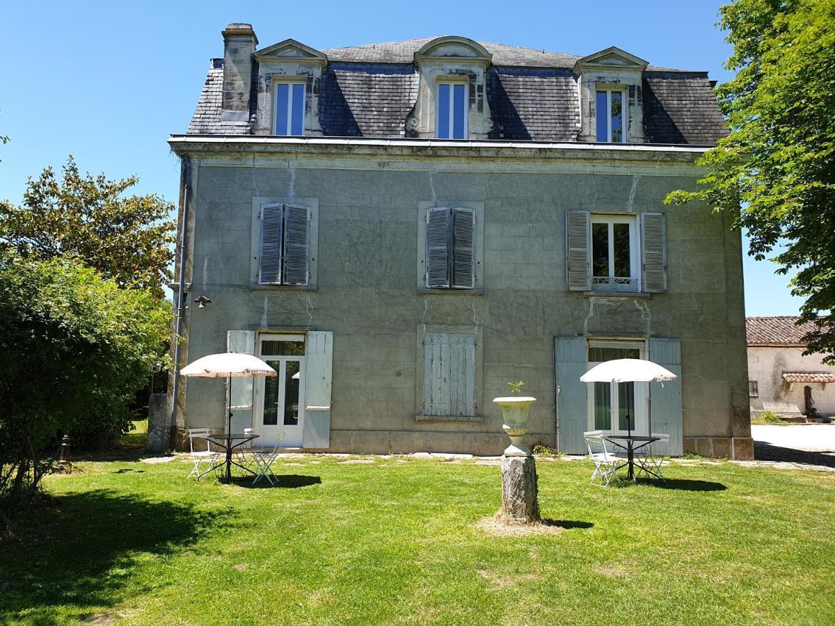 Chateau De Champblanc Cherves-de-Cognac Exterior foto
